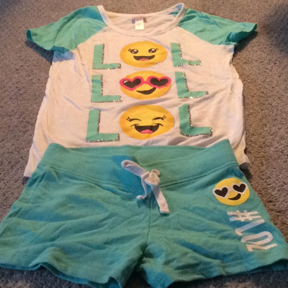 Girls justice outfit